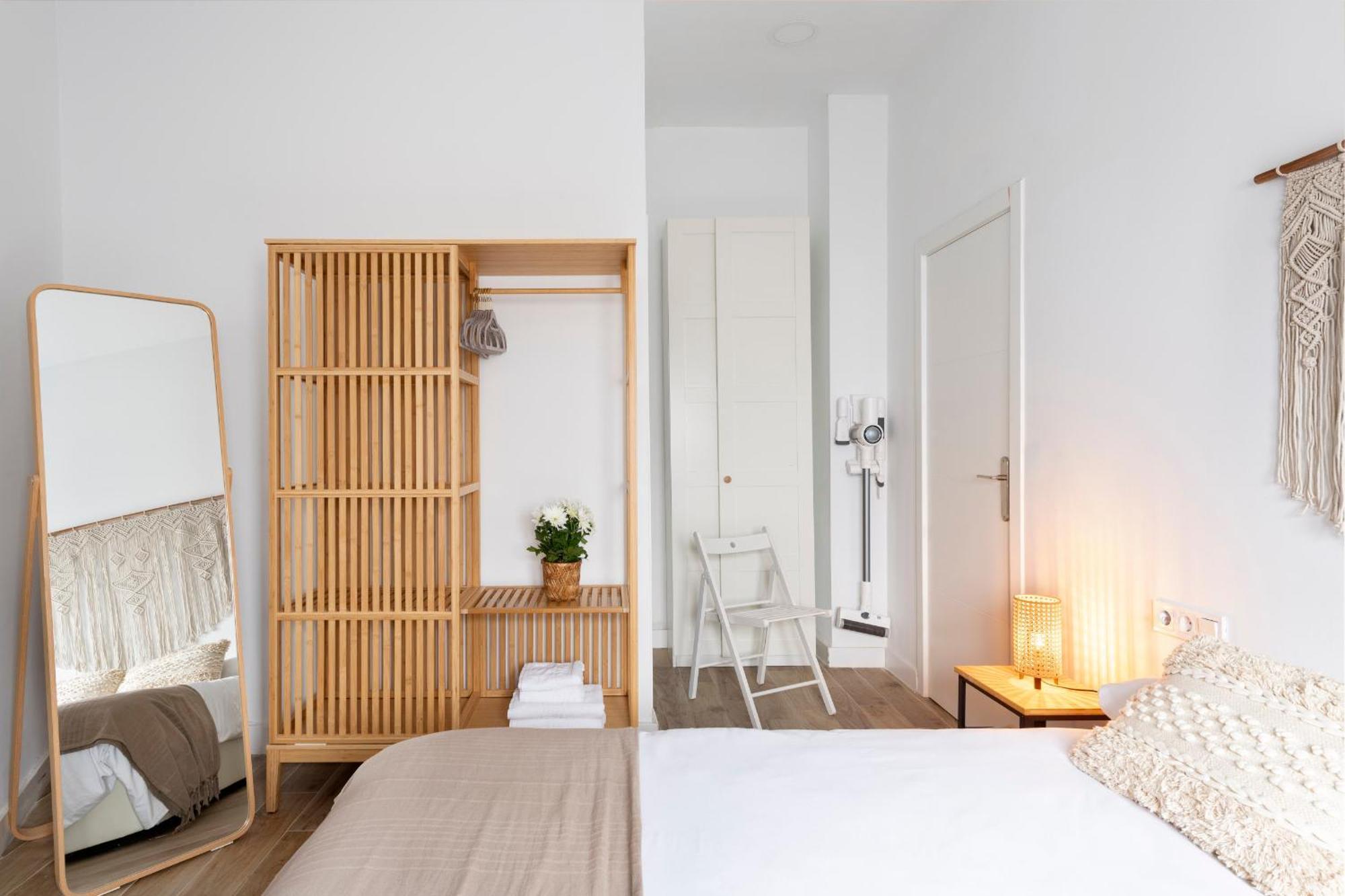 Calma Muralla House-Two Bedrooms & Two Bathrooms Sevilla Bagian luar foto