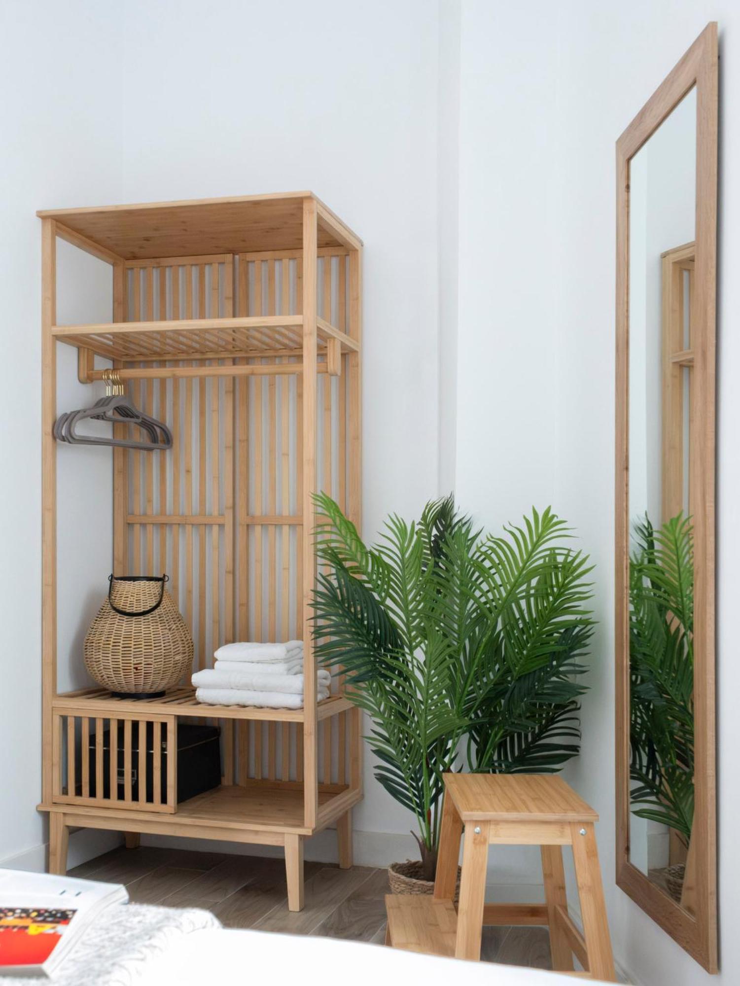 Calma Muralla House-Two Bedrooms & Two Bathrooms Sevilla Bagian luar foto